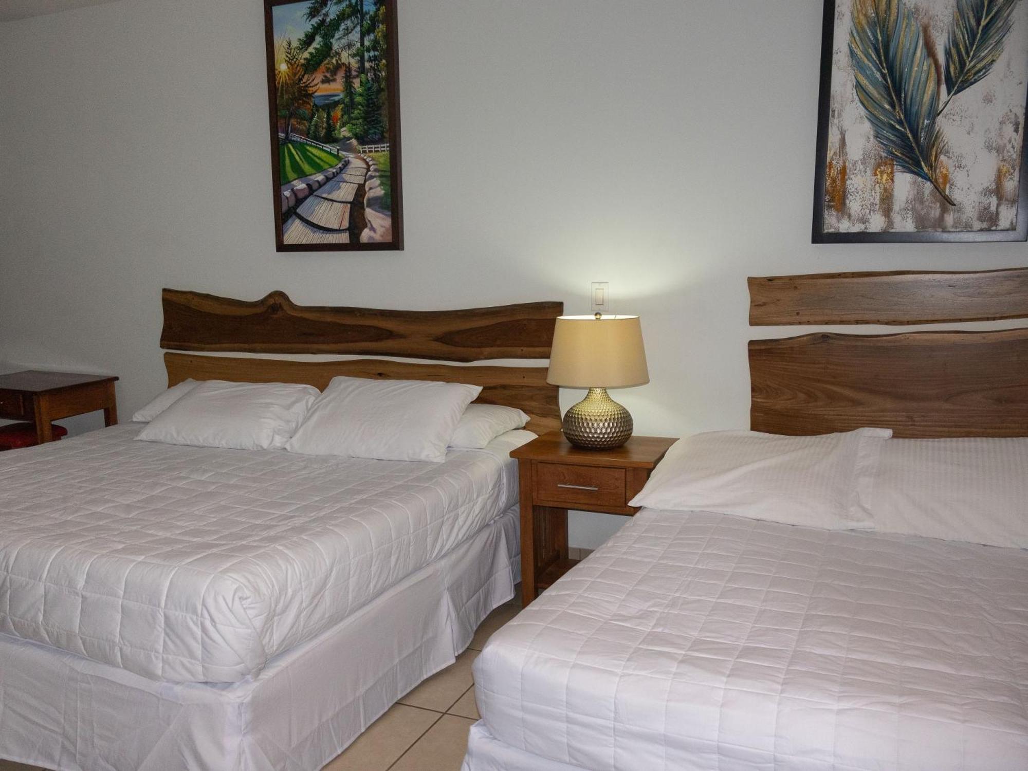 Hotel Leon Inn מראה חיצוני תמונה